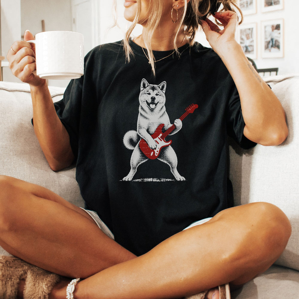 Akita Inu Rock Star t-shirt
