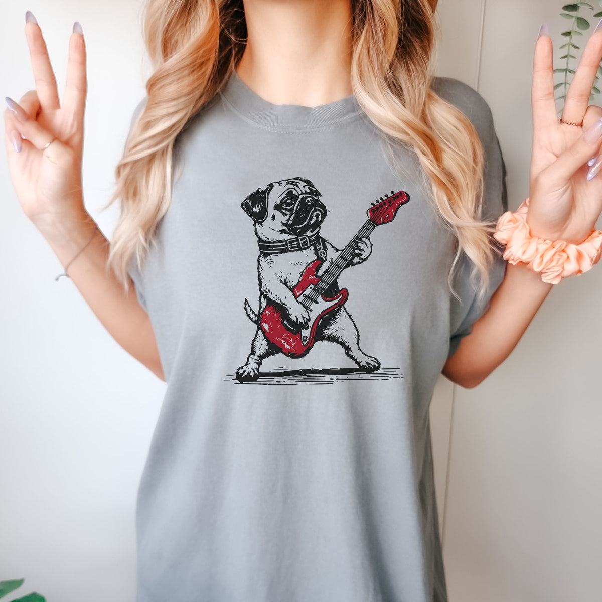 Pug Rock Star t-shirt