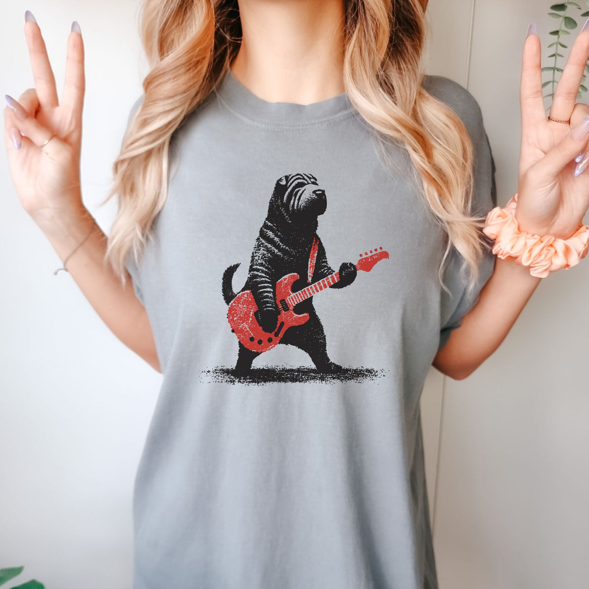 Shar-Pei Rock Star t-shirt