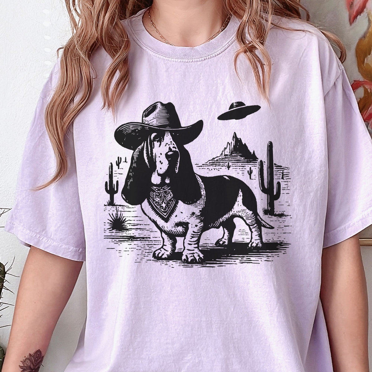 Basset Hound Western UFO t-shirt