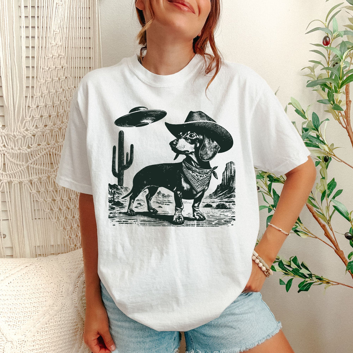Dachshund Western UFO t-shirt