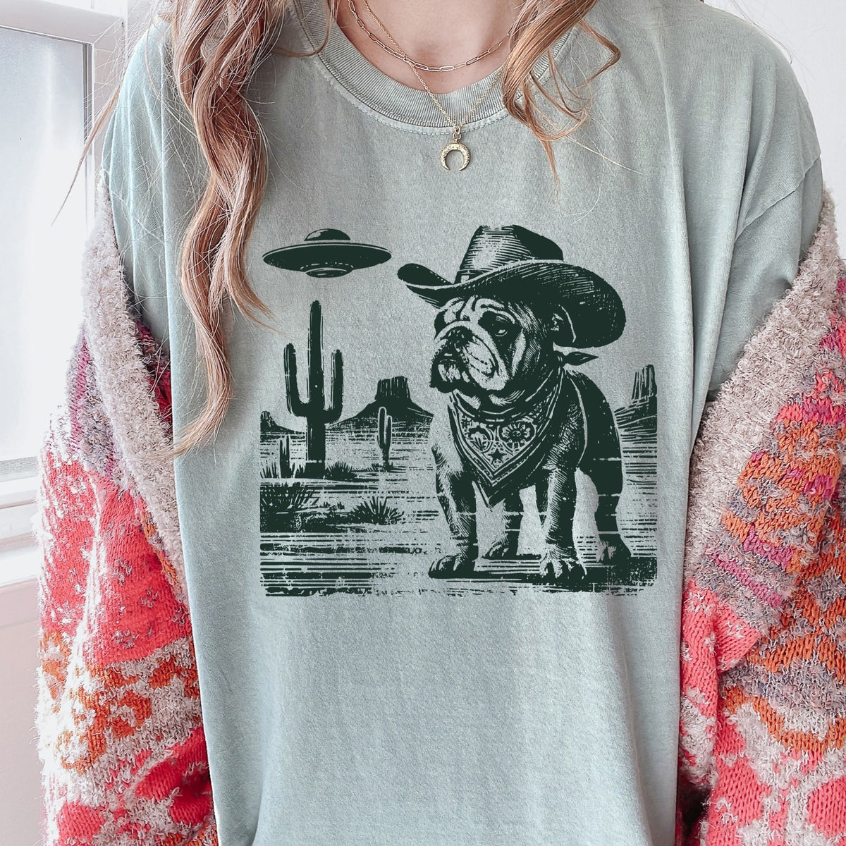 English Bulldog Western UFO t-shirt
