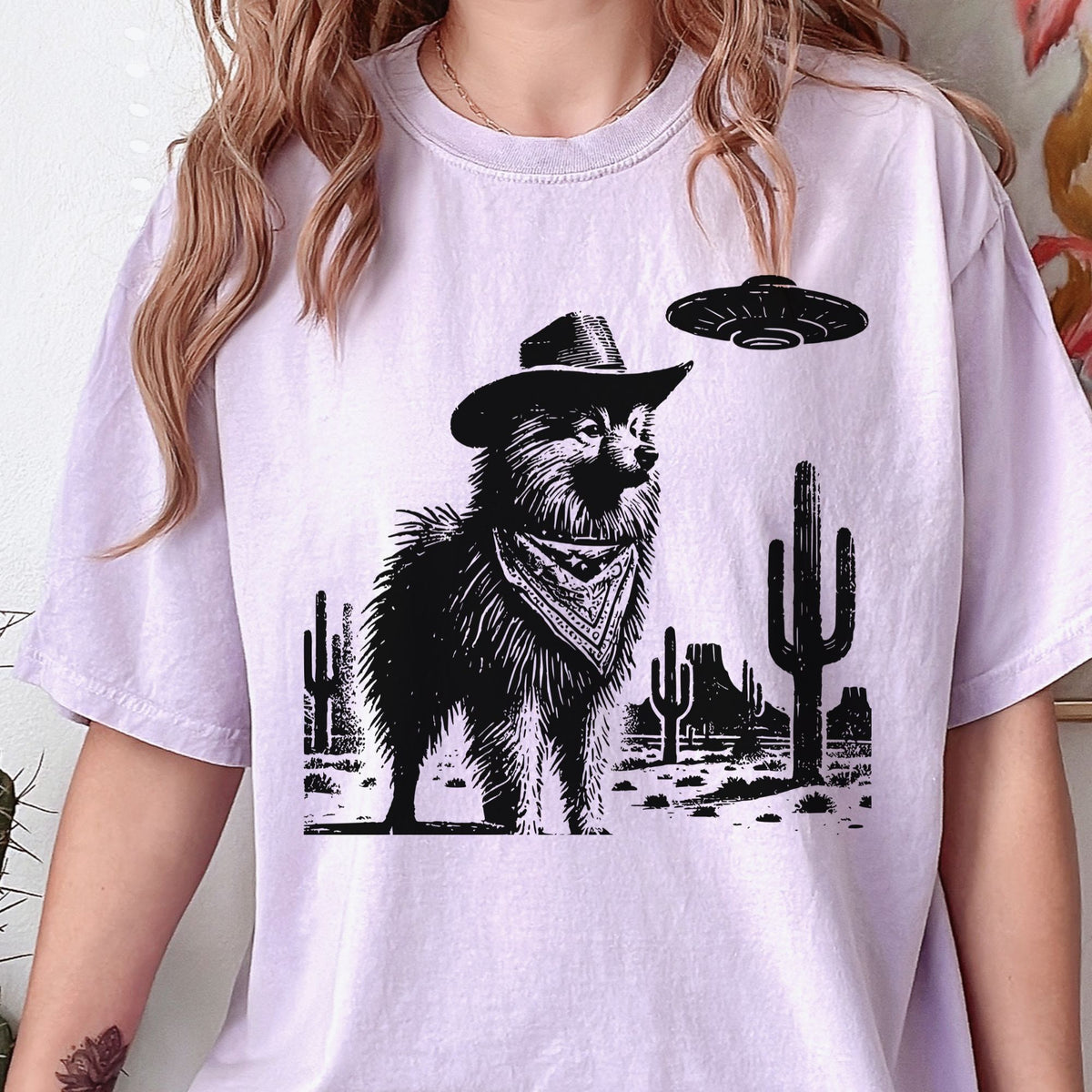 Keeshond Western UFO t-shirt