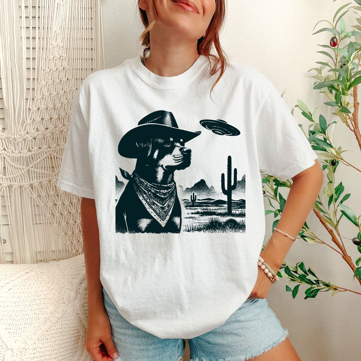Rottweiler Western UFO t-shirt