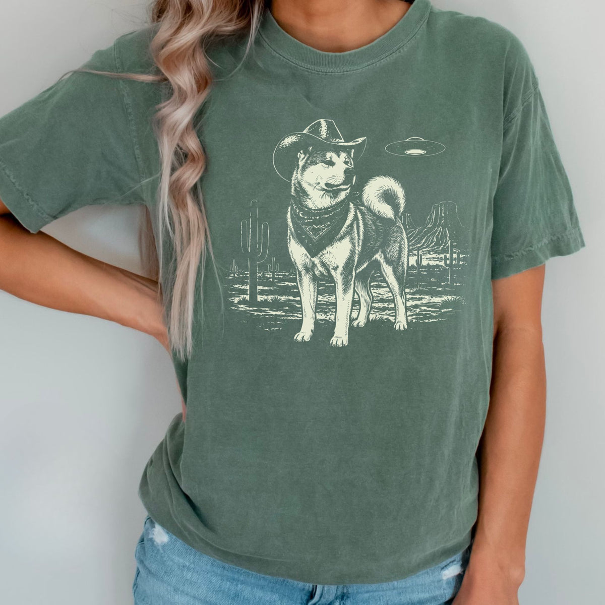 Akita Inu Western UFO t-shirt