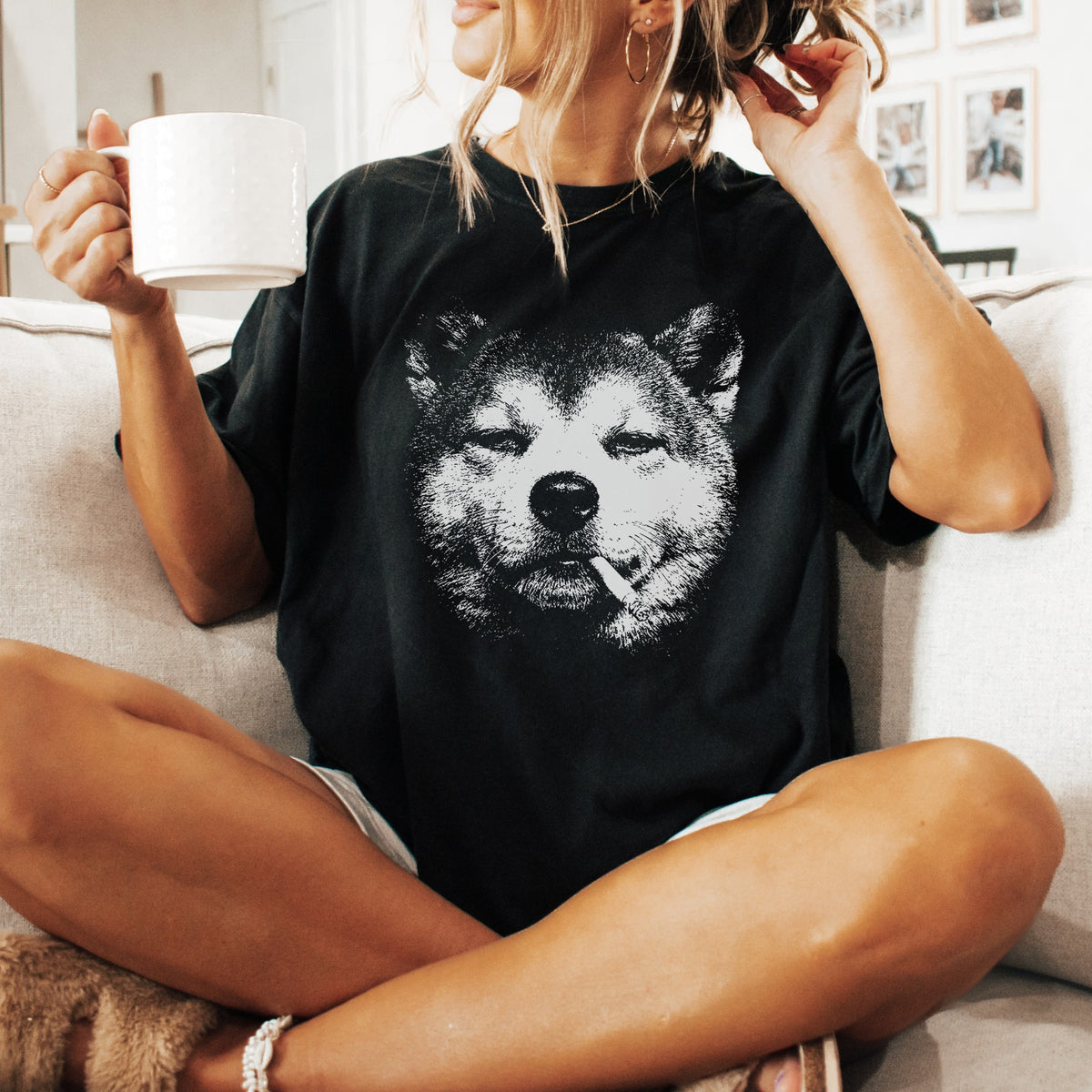 Akita Inu Smoking t-shirt