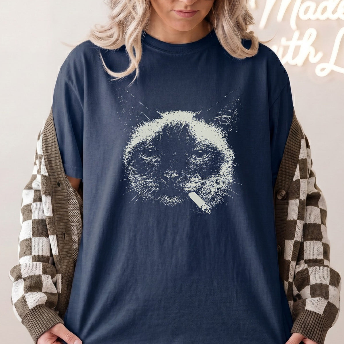 Siamese Cat Smoking t-shirt