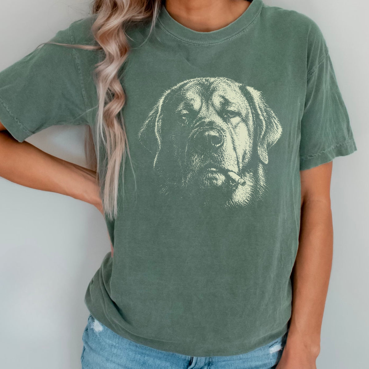 Spanish Mastiff Smoking t-shirt