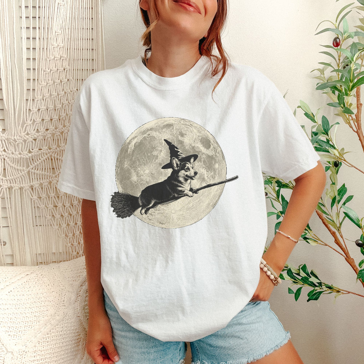 Corgi moon witch t-shirt