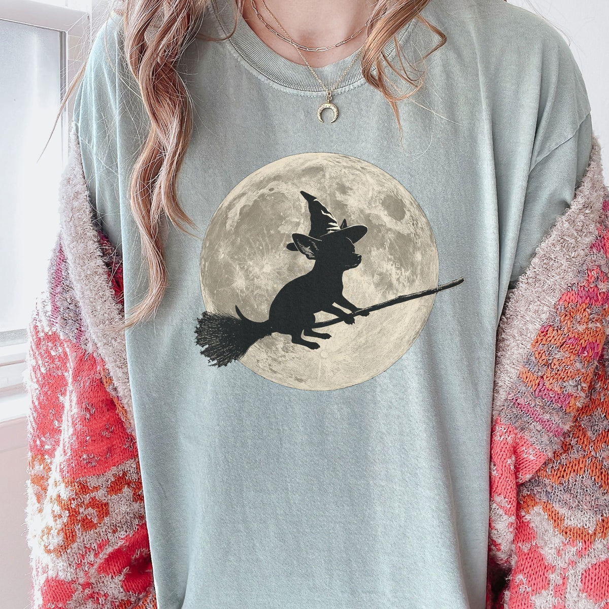 Chihuahua moon witch t-shirt