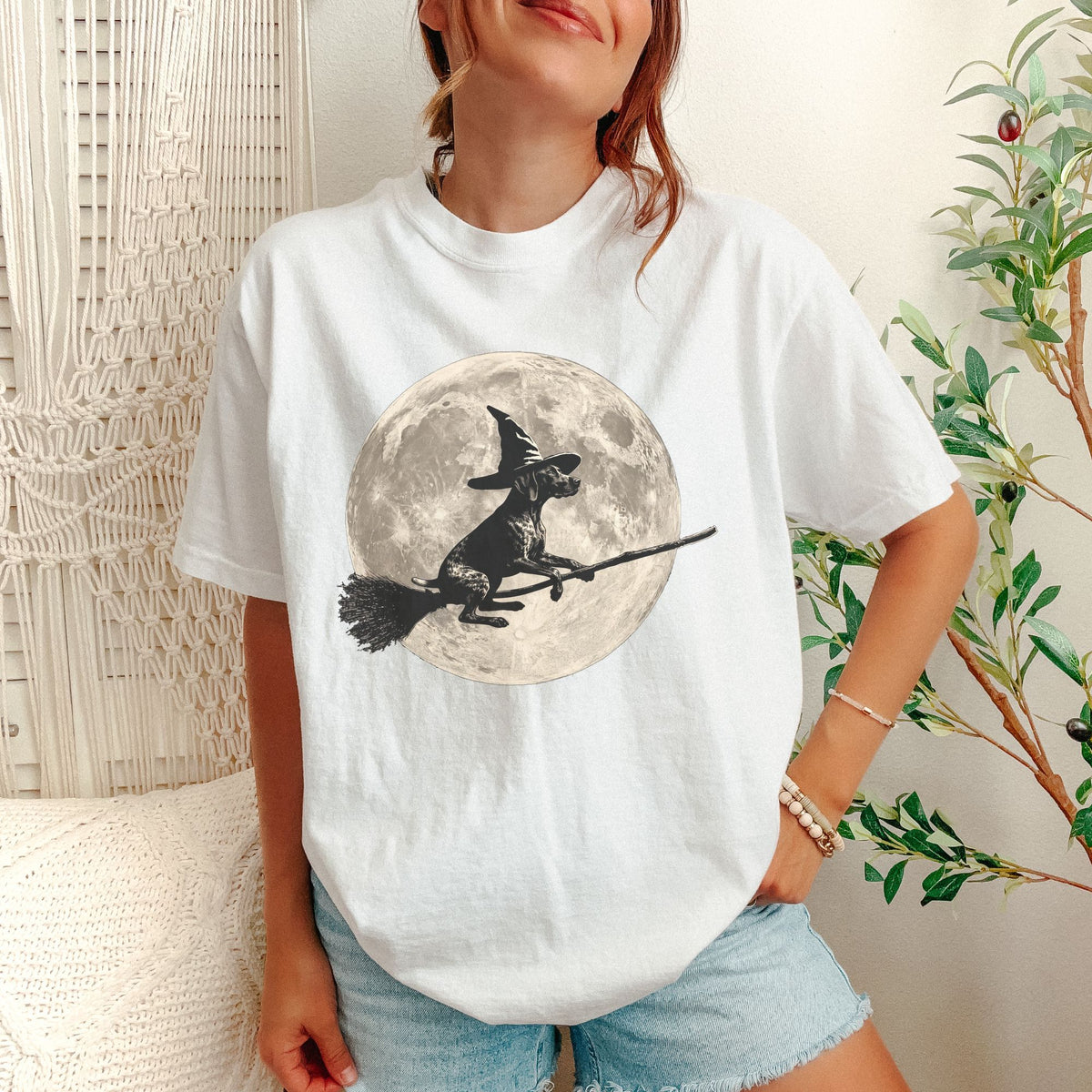 German Shorthaired Pointer moon witch t-shirt