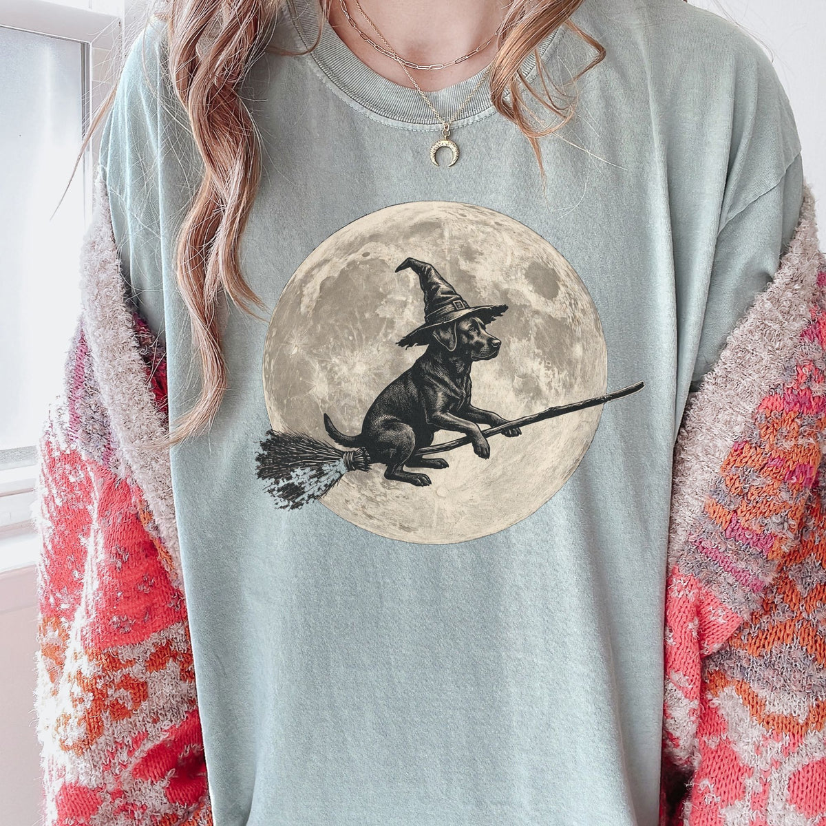 Labrador Retriever moon witch t-shirt